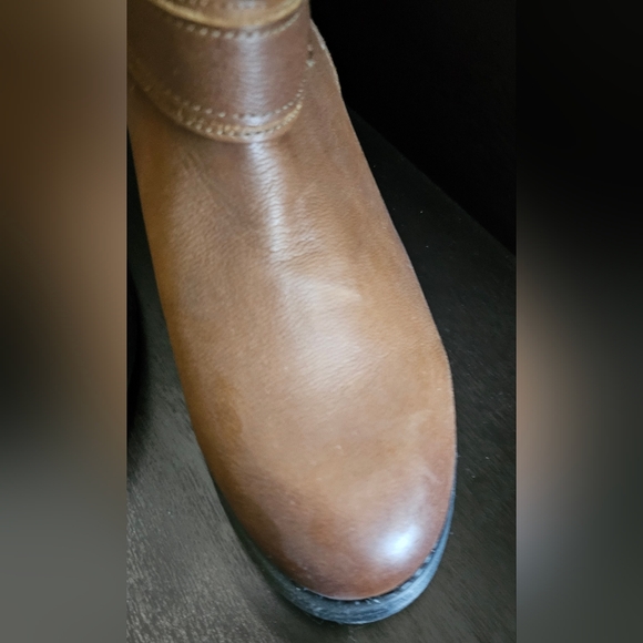 *New Leather Steve Madden Boots* - Picture 8 of 9